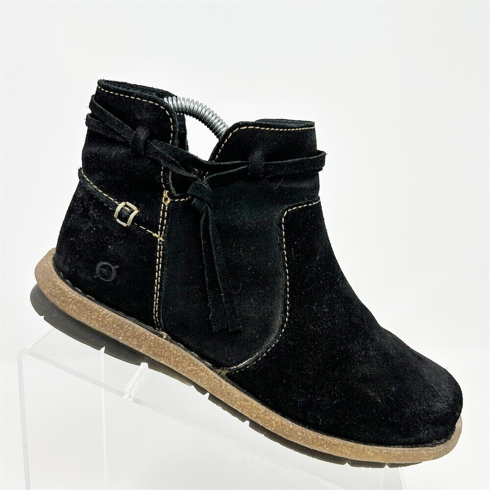 Børn Women's Black Suede Ankle Booties Side Zip Buckle Comfort Lug Sole Size 7.5